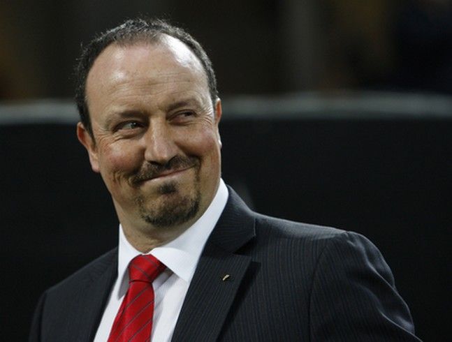 Trenér Rafael Benitez mohl být spokojen. Jeho tým bránil velmi svědomitě | Foto: Reuters