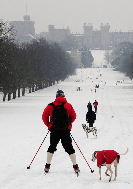 Běžkování u Windsor Castle. | Foto: Reuters