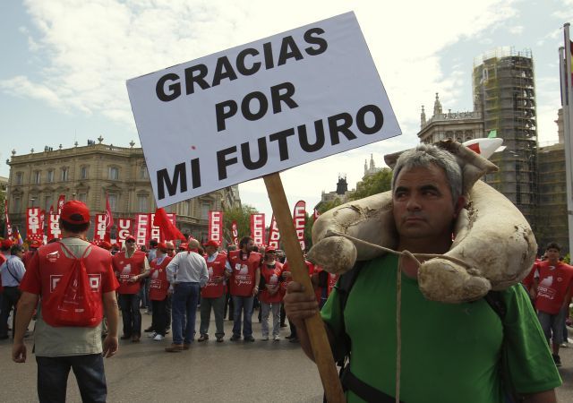 Prvomájové protesty v Madridu. | Foto: Reuters