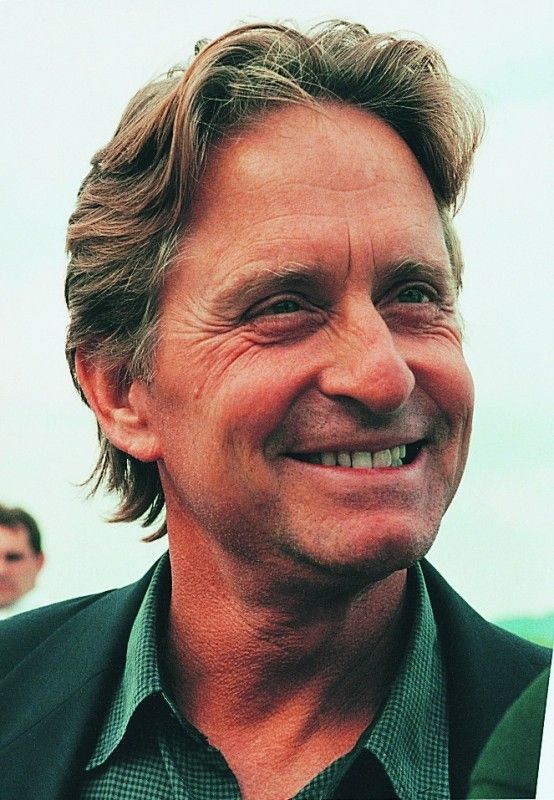 V roce 1998 navštívil Michael Douglas karlovarský filmový festival, kde převzal cenu za celoživotní přínos. | Foto: Film Servis Festival Karlovy Vary