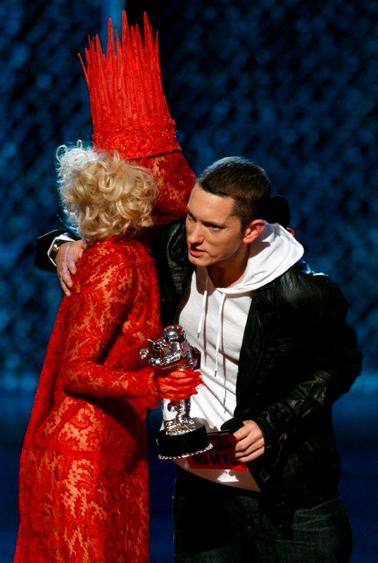 Předávání MTV Video Music Awards 2009 - Lady GaGa a Eminem | Foto: Reuters