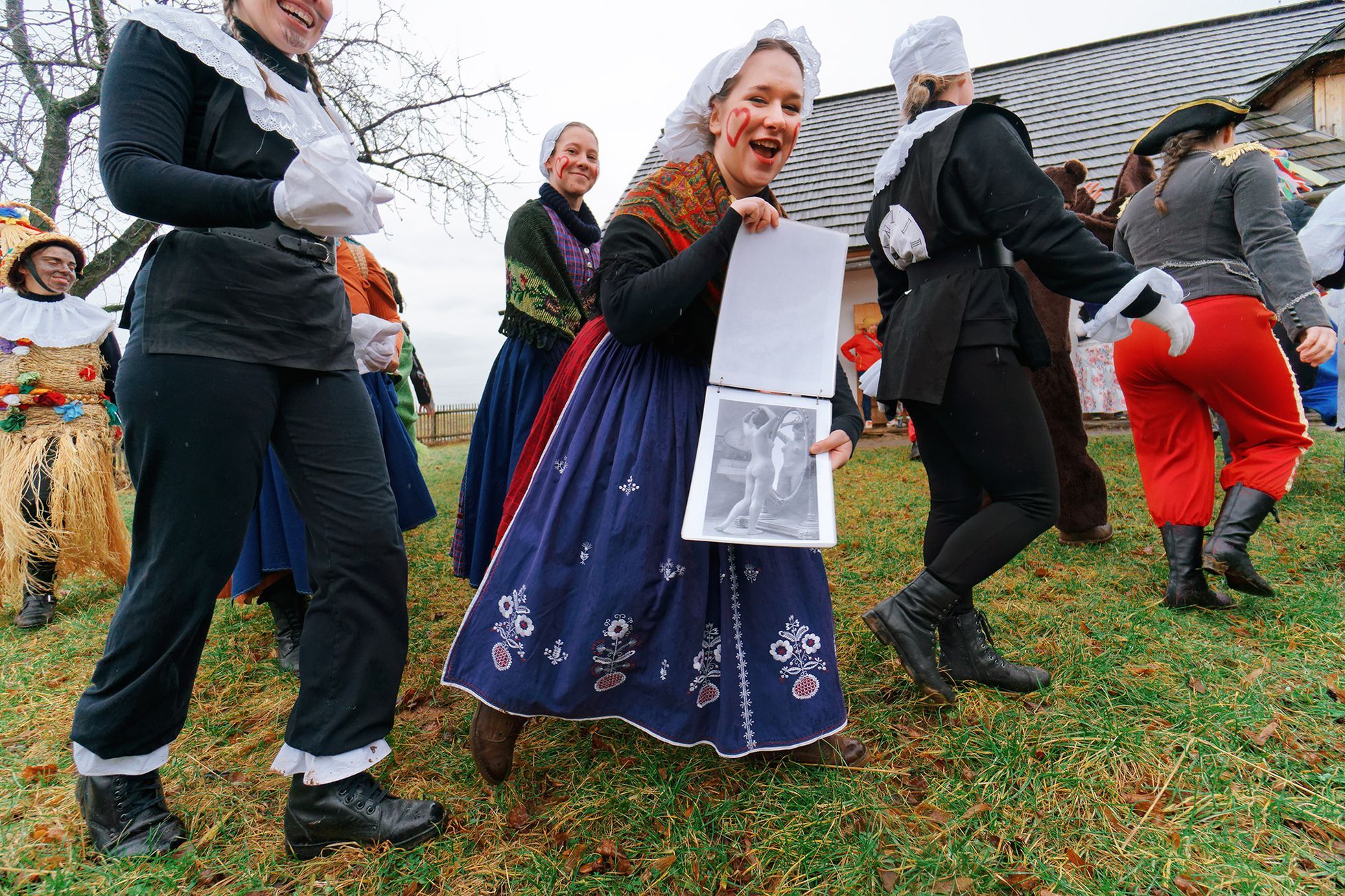 Mardi Gras like the old days.  There was even a “pleasure for men’s eyes” in the open-air museum in Khuim