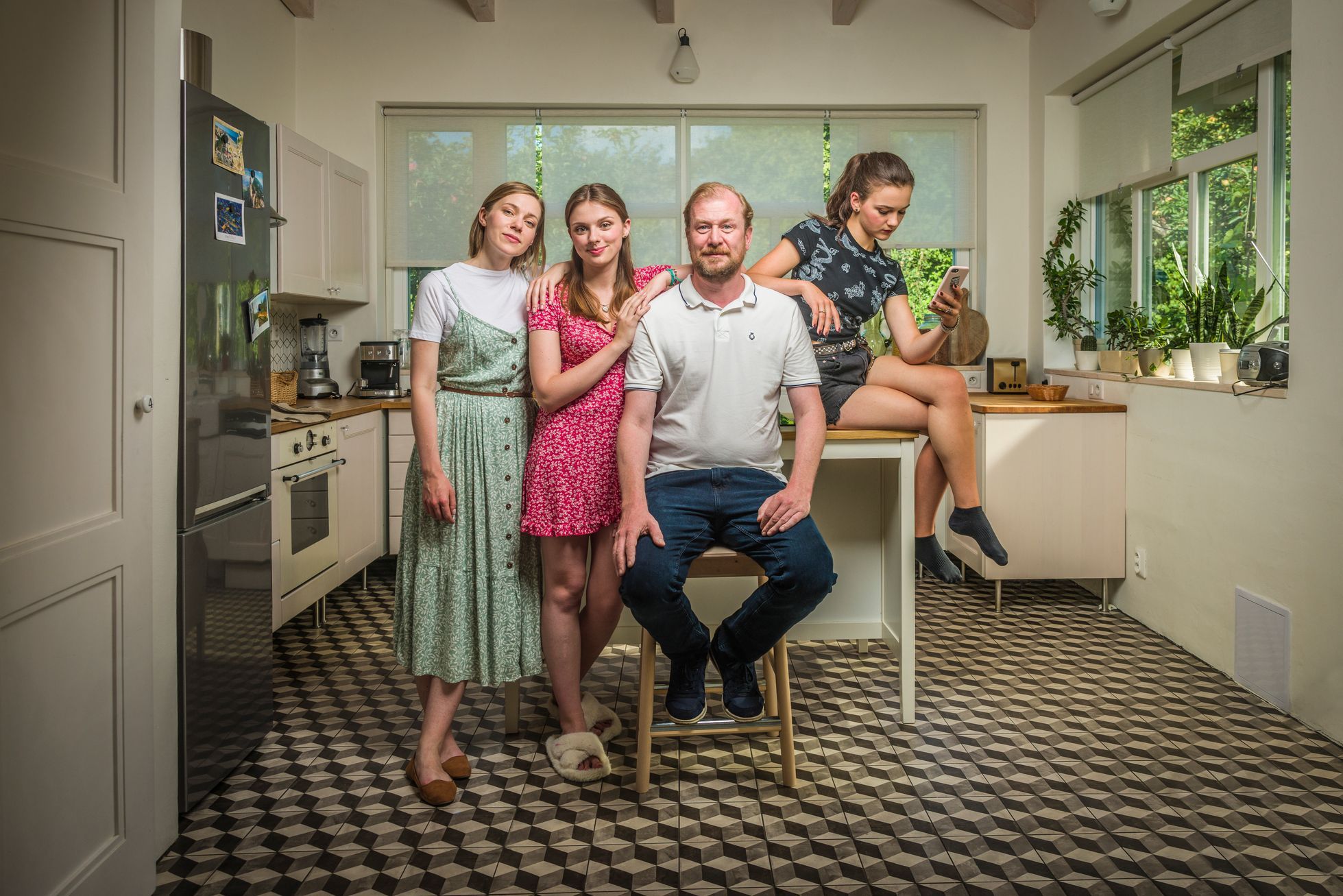 Review of the series Dad in trouble