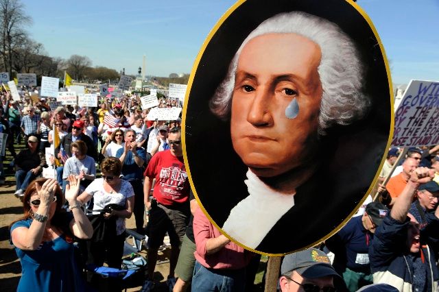 George Washington by zaplakal, myslí si stoupencí Hnutí čajového dýchánku. | Foto: Reuters