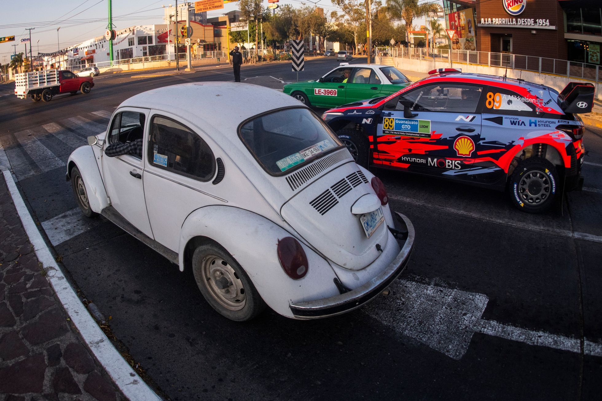 Bude nebo ne Spekulace o elektrickém VW Brouk rozvířila filmová postavička Aktuálně cz