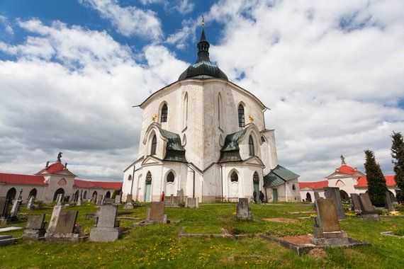 Poutní areál od architekta Jana Blažeje Santiniho-Aichla prošel v uplynulých letech velkou rekonstrukcí. | Foto: archiv Zelená hora