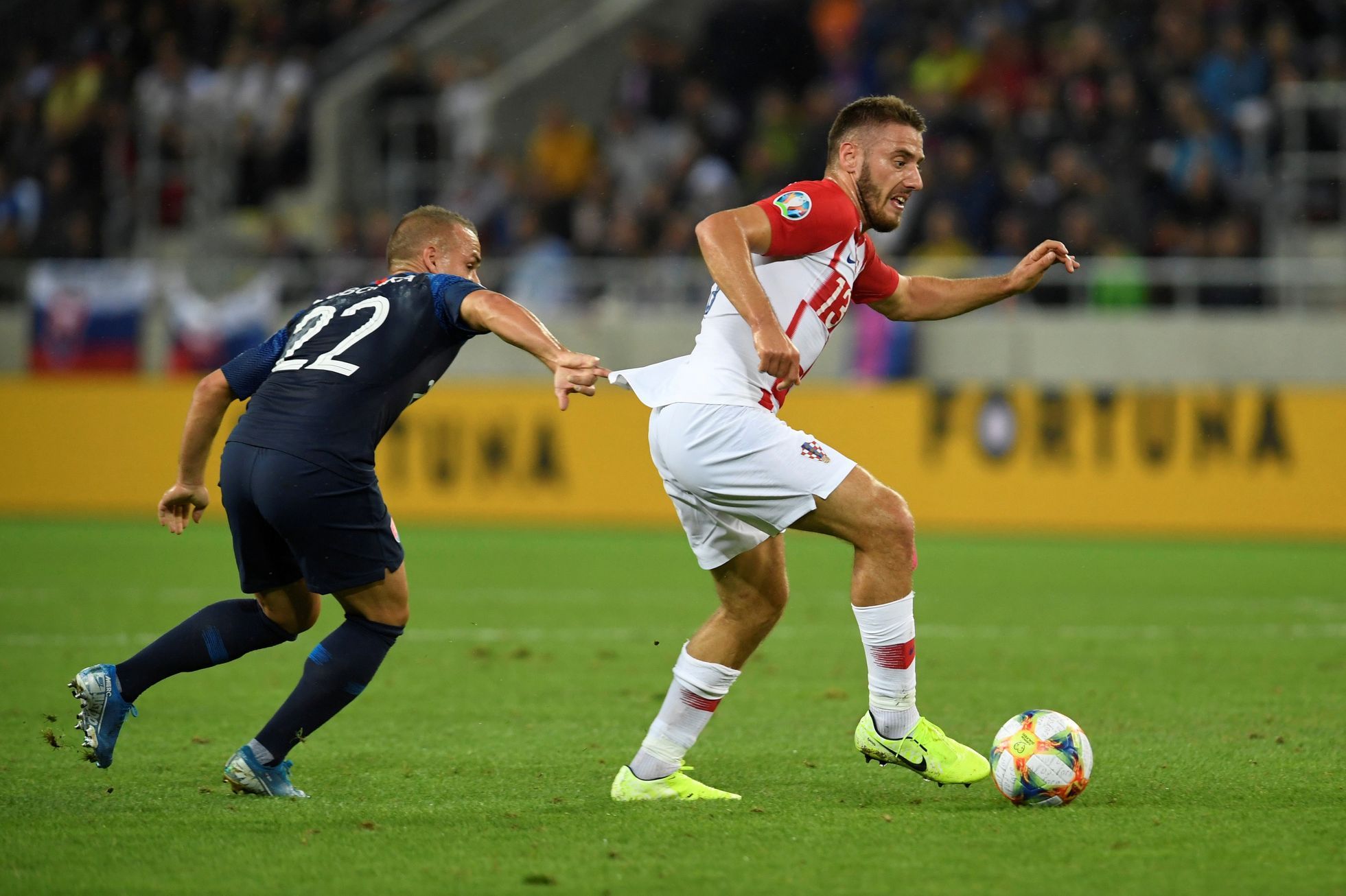 Сербия против хорватии. Грузия люксембург футбол прогноз. Хорватия 2023 евро. Бельгия люксембург 3 marcopolo. Serbia and croatia border.