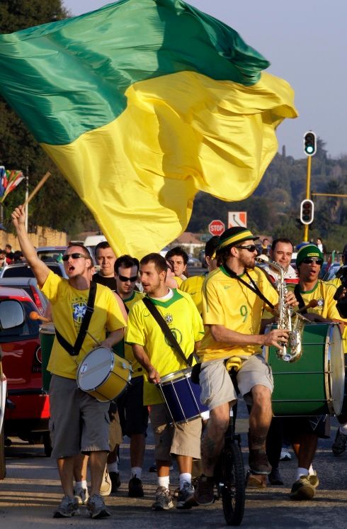 Mezitím fanoušci už aktivují své hlasivky. | Foto: Tomáš  Kubánek