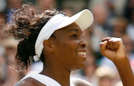 Venus Williamsová si wimbledonské finále zahraje už posedmé. | Foto: Reuters