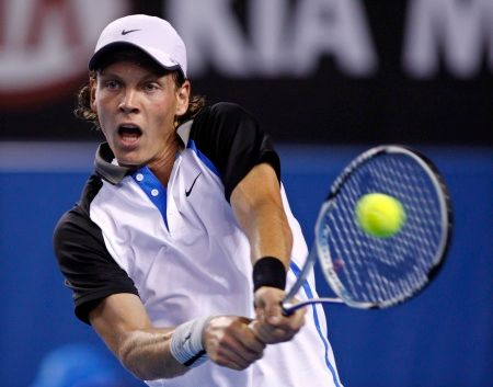 Tomáš Berdych během utkání s Argentincem Monacem ve třetím kole na Australian Open. | Foto: Reuters