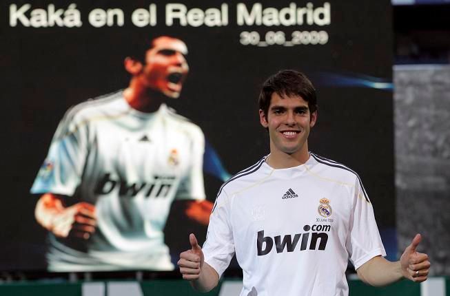 Brazilský záložník Kaká přichází do Realu Madrid z italského AC Milán | Foto: Sport