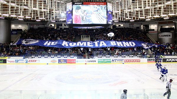 Šála vyrobená fanoušky Komety Brno | Foto: hc-kometa.cz