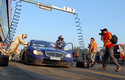 Střídání v Mercedesu vítězné stáje AMG M3000 při vytrvalostním závodě v Brně. | Foto: BPA/Martin Straka