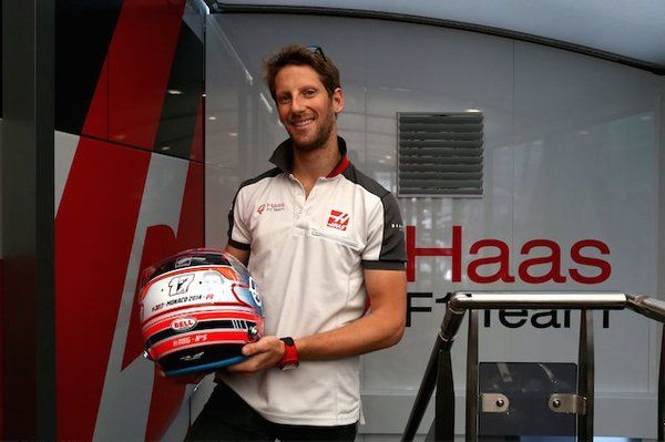 Francouz Romain Grosjean, jenž letos přestoupil do týmu nováčka Haas, připomene památku Julese Bianchiho. Jeho krajan zemřel loni na následky poranění hlavy utrpěného v GP Japonska 2014. | Foto: Romain Grosjean via Twitter