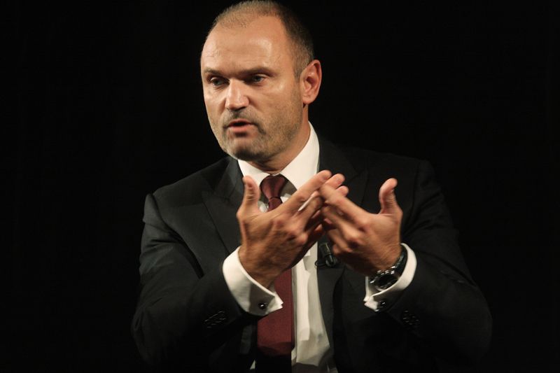 Langer ostře kritizuje Drábka: Zneužil smlouvu na dávky - Aktuálně.cz