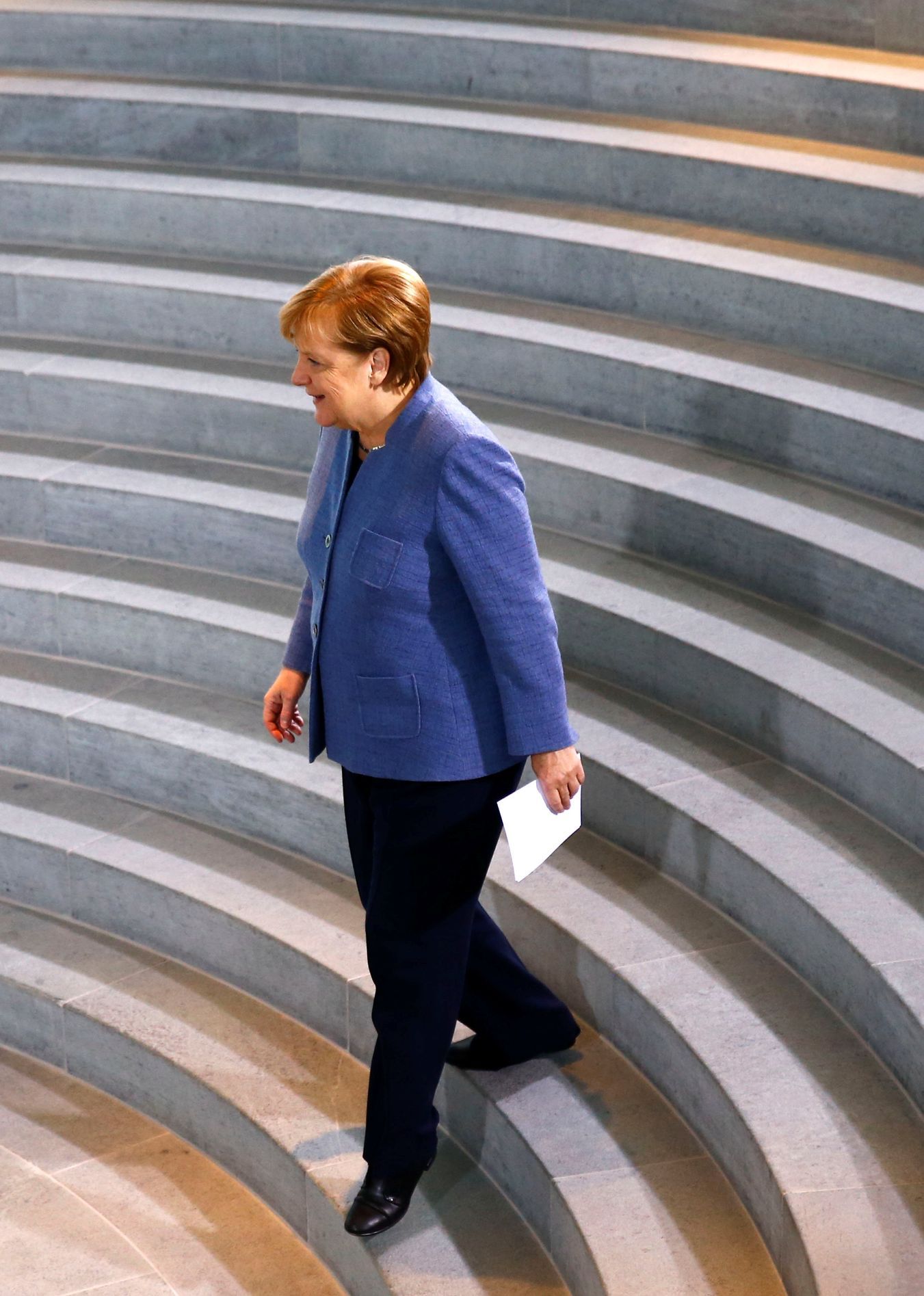 China bleibt Deutschlands größter Handelspartner.  Merkel warnt vor ihrem politischen Einfluss