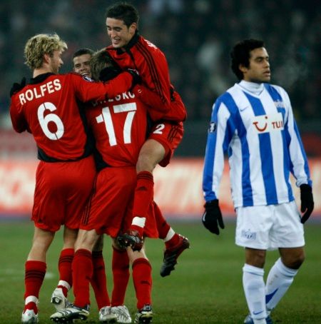 Hráči Bayeru Leverkusen slaví gól v síti Curychu během utkání Poháru UEFA. | Foto: Reuters