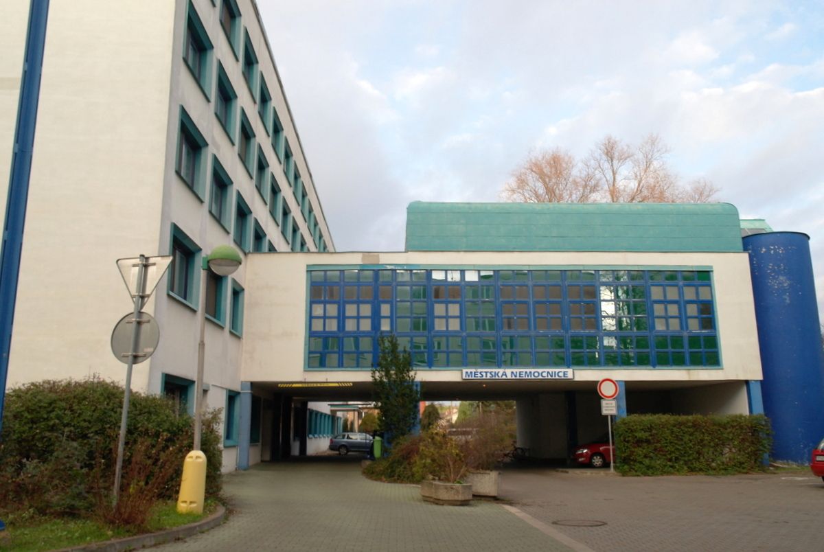 Zaplaťte si, nebo jeďte jinam. Pád špitálu staví tisíce lidí před těžké dilema