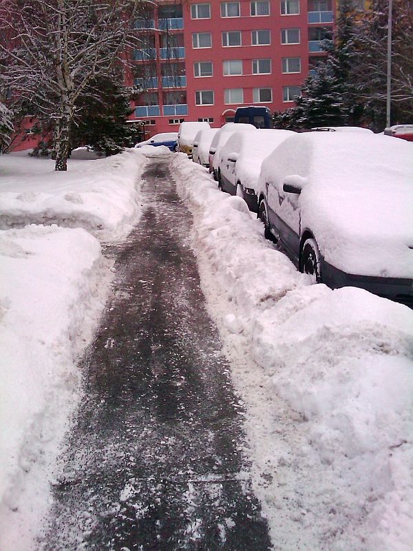 Počasí motoristům nepřeje. (Praha 4) | Foto: Aktuálně.cz