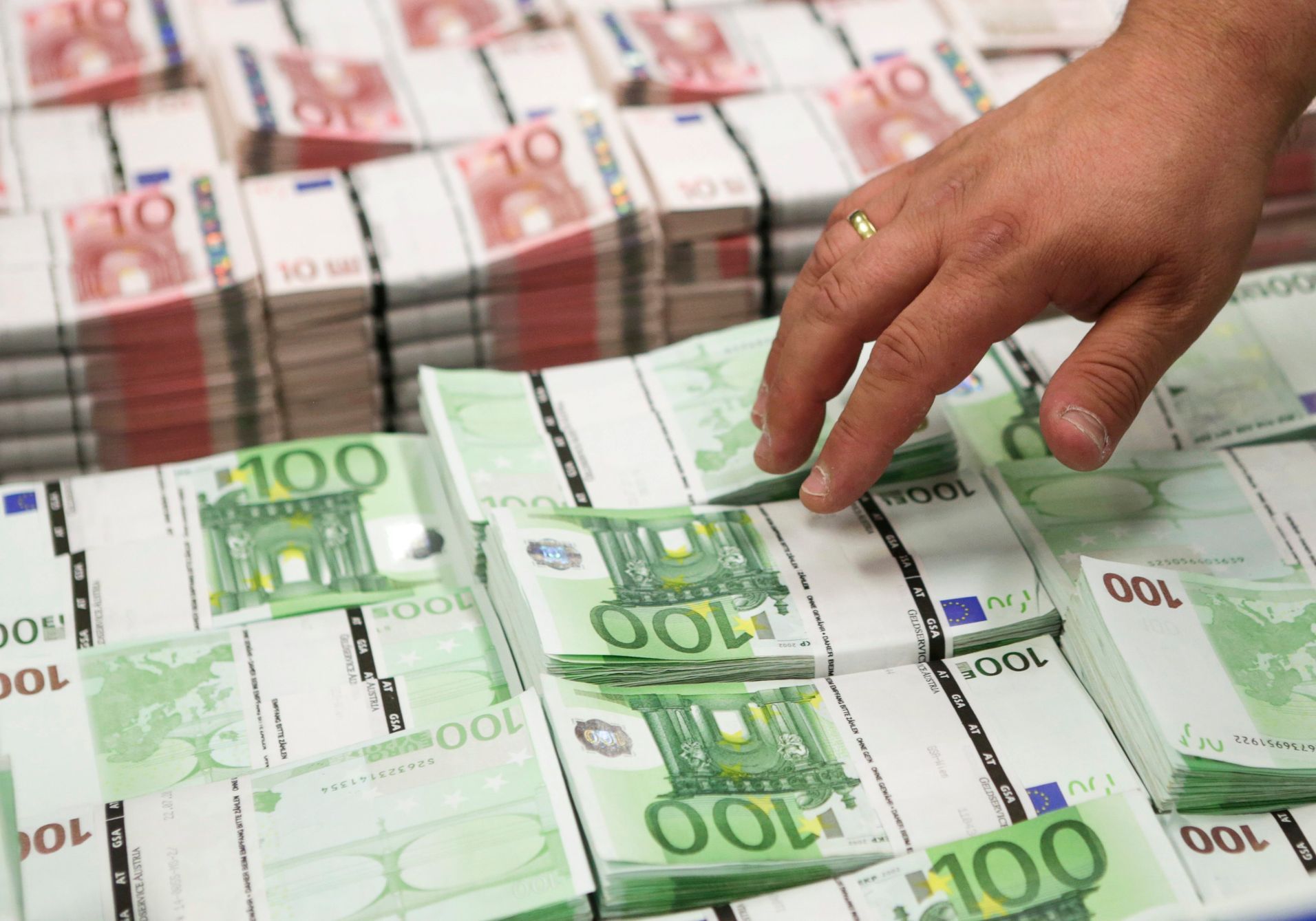 Hypotheken in Euro sind günstiger.  Aber sie sind nicht jedermanns Sache und Banken meiden sie