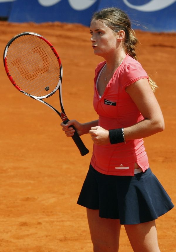 Iveta Benešová v semifinále v Estorilu. | Foto: Reuters