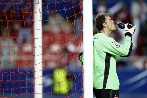 Jens Lehmann se občerstvuje | Foto: Ivo Pospíšil