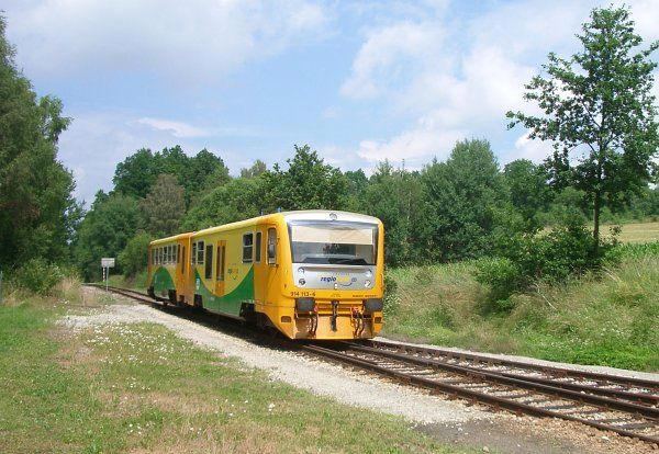 Místo vlaku má úsek obsloužit mikrobus. | Foto: Zuzana Hronová