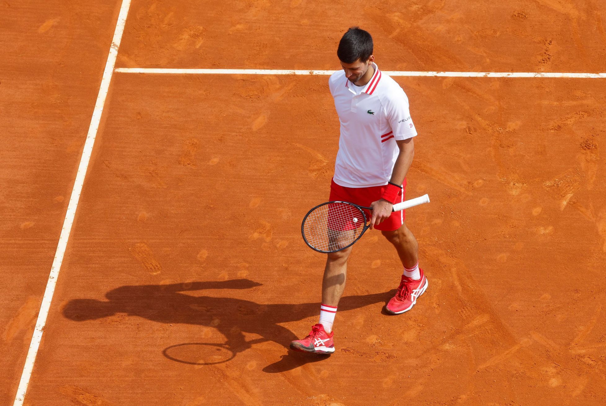 Shock in Monte Carlo.  Djokovic lost for the first time this season after a poor performance