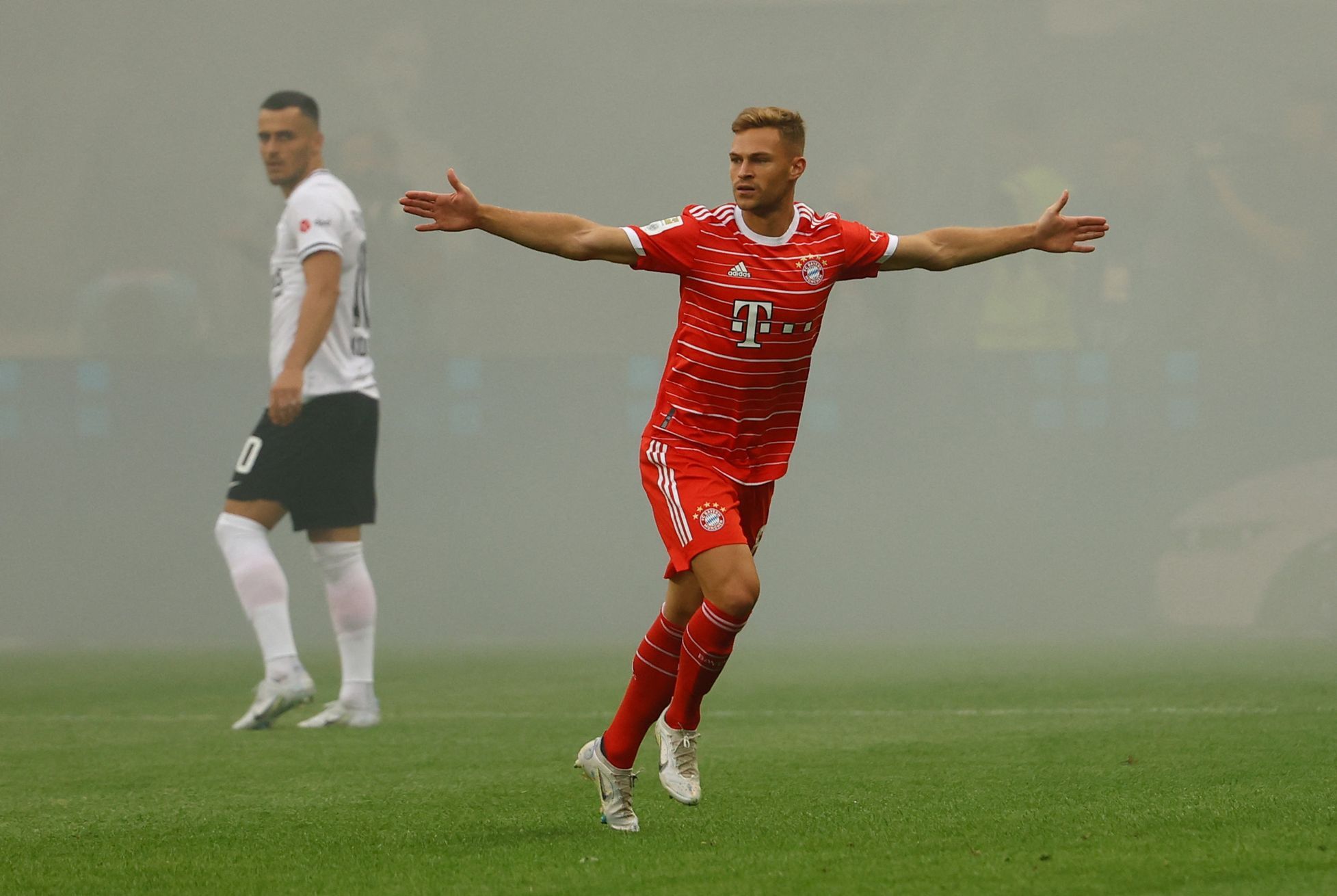 It works even without Lewandowski.  Bayern put the Europa League winners five goals up at half-time