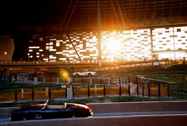 Při zapadajícím slunci je to velmi poetické | Foto: Ferrari World