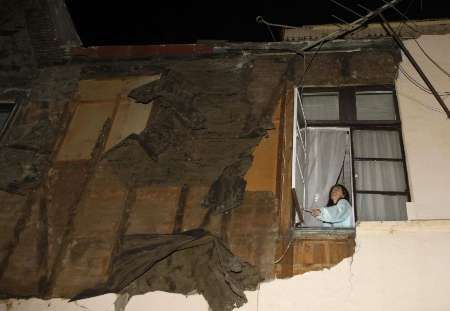 Poničené domy ve Valparaisu | Foto: Reuters