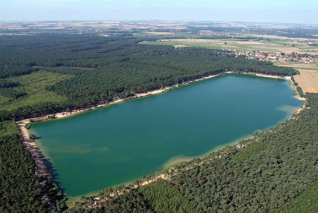 Jezero Lhota u Prahy | Foto: lhotajezero.cz