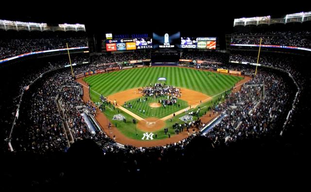 Baseballisté New Yorku Yankees se po devíti letech dočkali triumfu ve Světové sérii. | Foto: Reuters