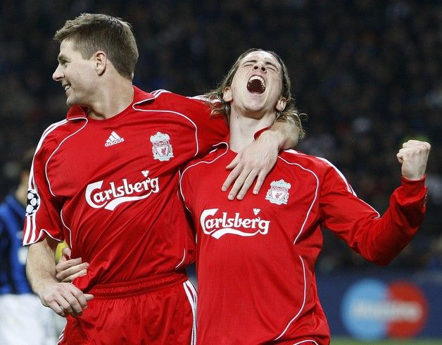 Útočník Liverpoolu Fernando Torres se raduje z branky do sítě Interu Milán | Foto: Reuters