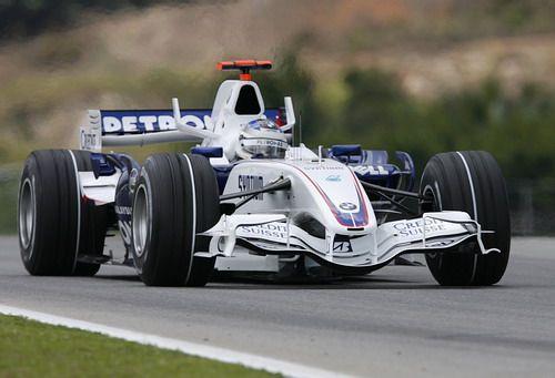 Nick Heidfeld ve voze BMW-Sauber při kvalifikaci v Sepangu. | Foto: Reuters