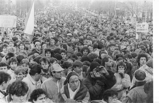 Generální stávka v pondělí 27.listopadu 1989 trvala dvě hodiny. | Foto: Ústav pro studium totalitních režimů