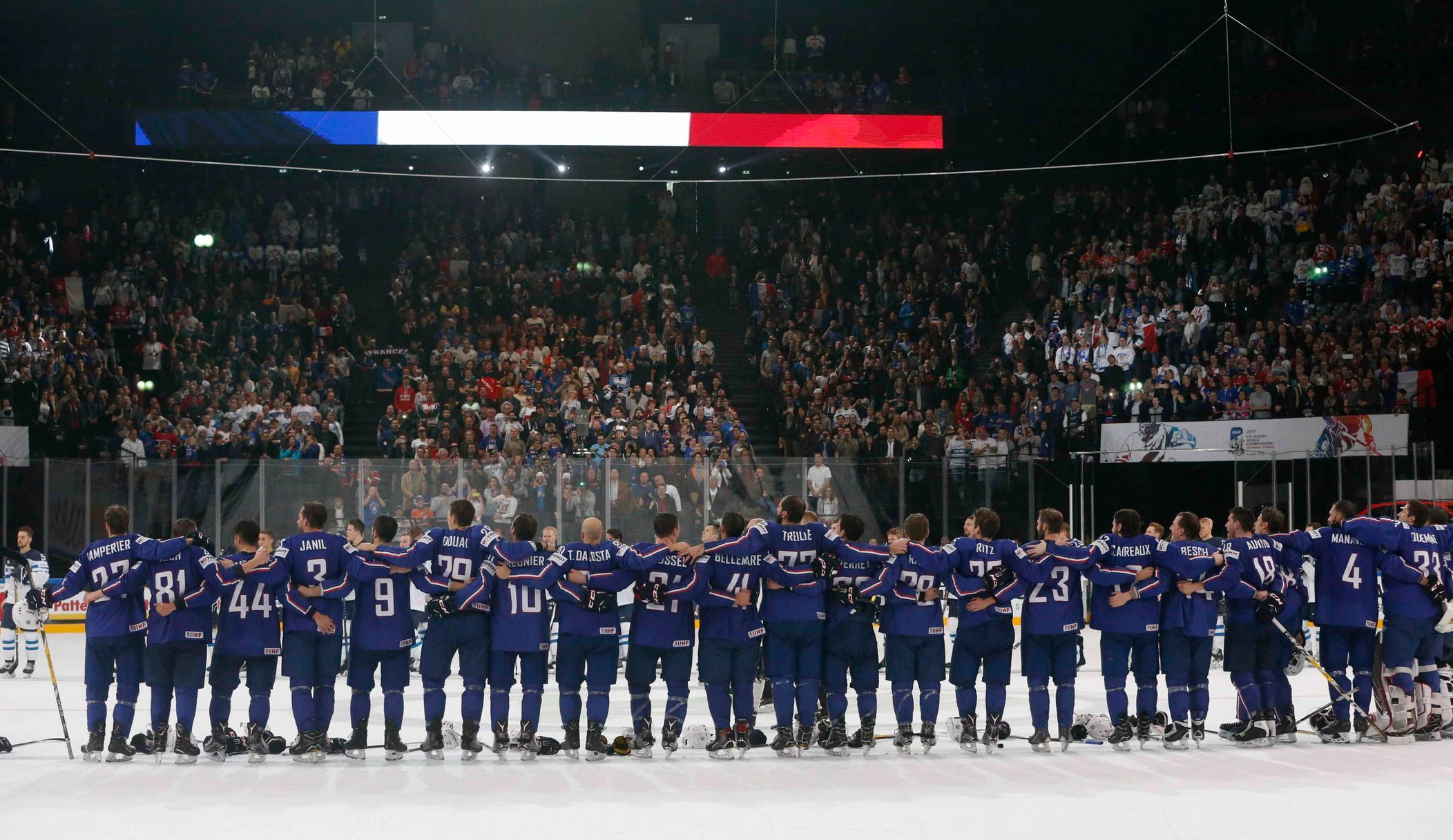 Une histoire de hockey comme Paris n’en a jamais connu.  La France a un nouveau héros sportif