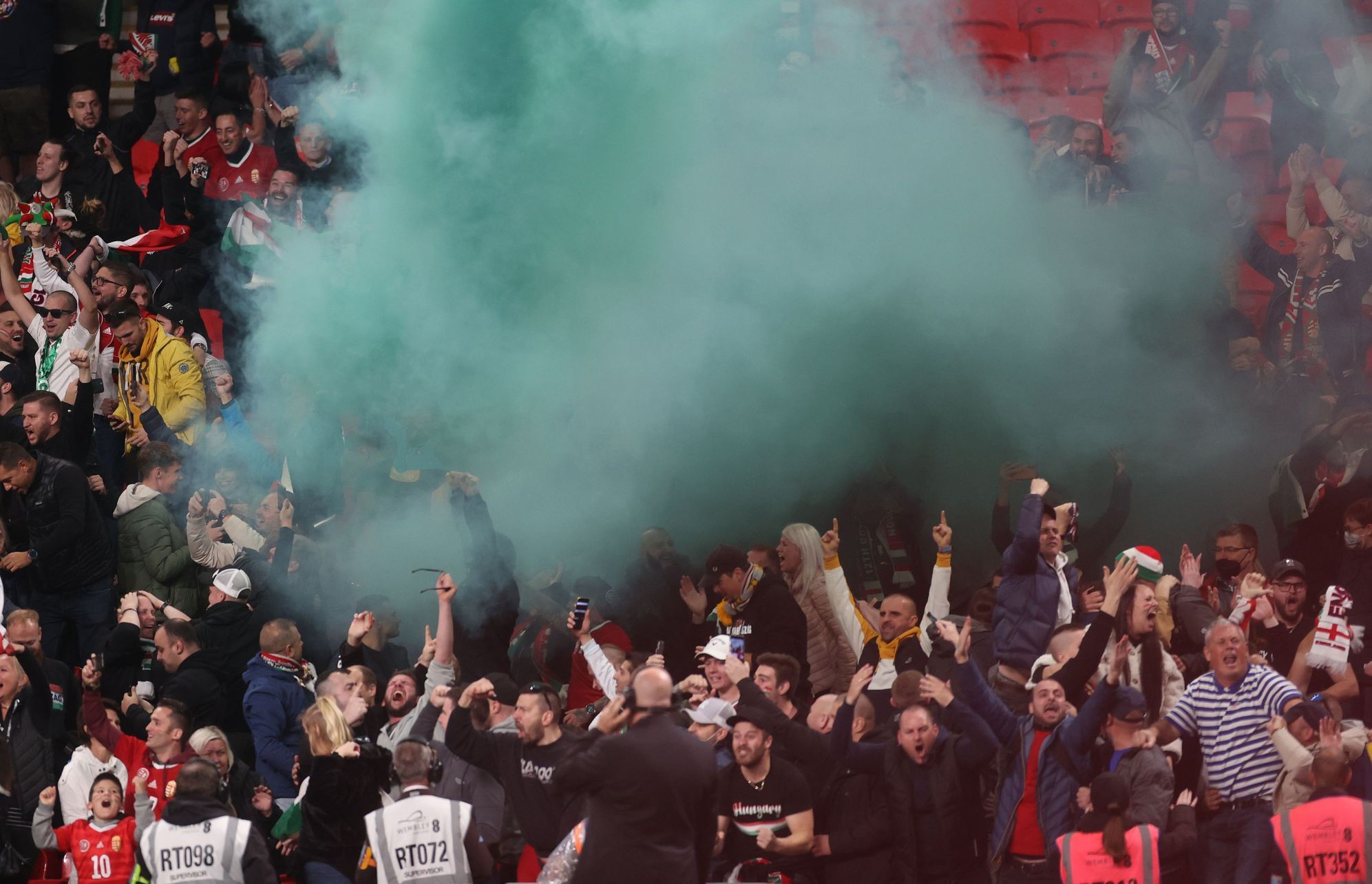 FIFA zabroniła węgierskim kibicom wyjazdu do Warszawy z powodu zamieszek na Wembley
