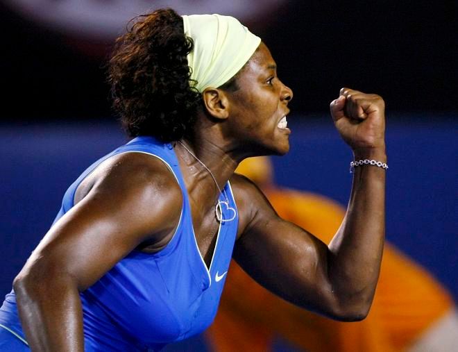 Serena Williamsová slaví postup do semifinále | Foto: Reuters