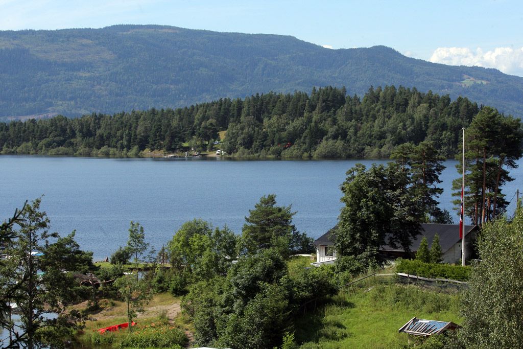 Ostrov Utoya. Slunce svítí, ale tady mrazí - Aktuálně.cz