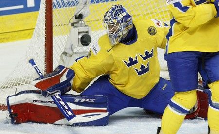 Oporou Švédu byl brankář NY Rangers Henrik Lundqvist. | Foto: Reuters