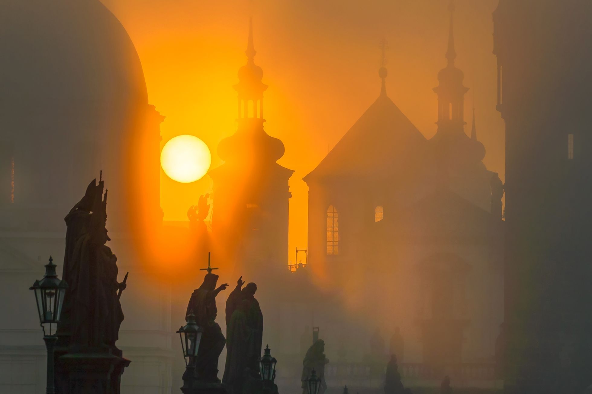 Tajemná Praha. Pokud ji chcete vidět v plné kráse, musíte si přivstat, říká fotograf Richard Horák