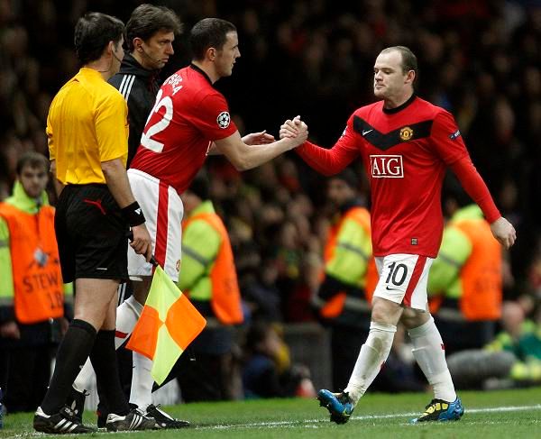 Wayne Rooney střídá. | Foto: Sport