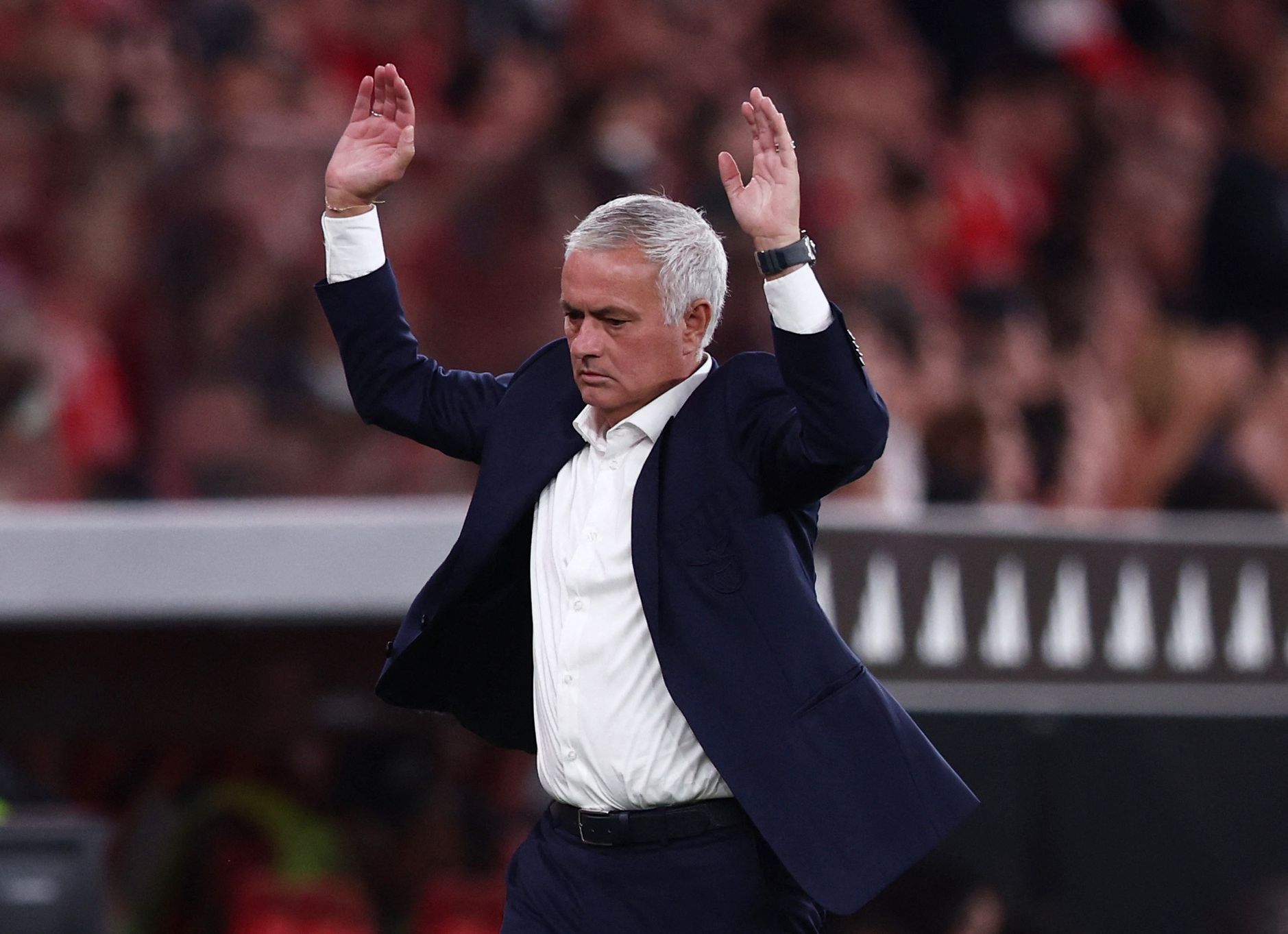 Mourinho’s Rocky Debut: Judges & Home Fans Unimpressed