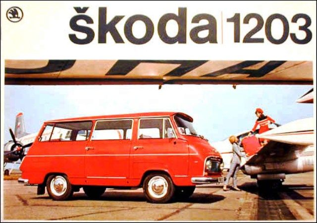 Škoda 1203 se od počátku vyráběla také ve verzi mikrobus | Foto: Aktuálně.cz