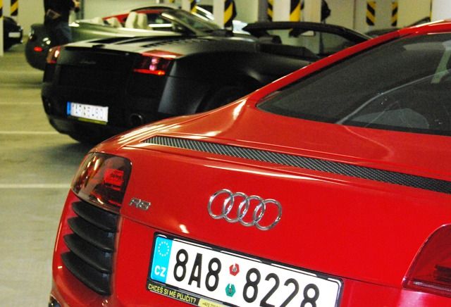 Audi R8 je také slušně rychlé auto | Foto: Radek Pecák