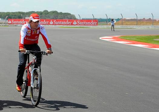 Fernando Alonso na dvou kolech | Foto: Sport