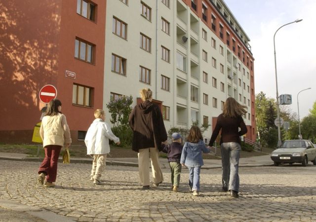 Dům na pražském Žižkově, který je zamořený nebezpečným azbestem. | Foto: Ondřej Besperát, Aktuálně.cz