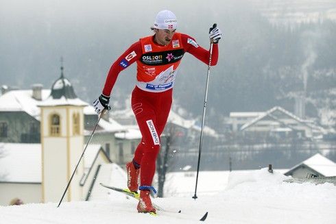 Petter Northug zatím zůstává v čele. Bauer však ztrácí necelých devět vteřin | Foto: Sport