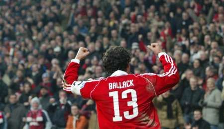 Záložník Bayernu Mnichov Michael Ballack. | Foto: Reuters